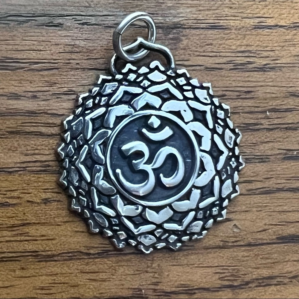 925 Sterling Silver Om Aum Lotus Charm Pendant